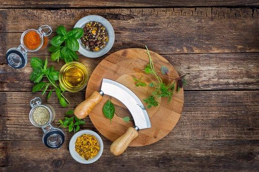 Italian cucina essentials - Mezzaluna